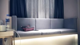 【69堂午夜视频】超近距离特写掰B后入表情清晰可见