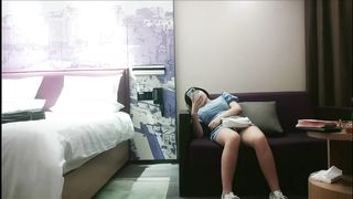 【69堂午夜视频】国产女优出道前生涩腼腆良家颜