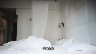 【69堂午夜视频】探花小哥找个妓女做女友，操逼拍摄都方便，随时随地就做爱，搞得女孩一脸班味！