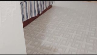 【69堂午夜视频】收到情人节的礼物 其实你的精液就是最好的礼物