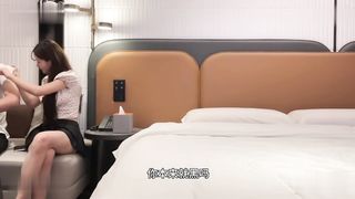 【69堂午夜视频】刚干没多久套子就自己滑了，被推进去无套干了一会才发现