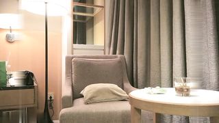 【69堂午夜视频】3500约网红脸外围小姐姐美乳如此性感让人忍不住内射