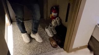 【69堂午夜视频】带老婆约炮男大学生果然大鸡巴操的更爽