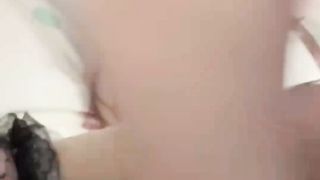 【69堂午夜视频】乱伦大神禽兽父亲让女儿一边打游戏一边吃自己鸡巴