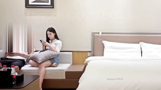 【69堂午夜视频】爆操骚逼馒头一线天人妻声音很骚
