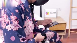 【69堂午夜视频】撞见女儿自慰强奸女儿的继父