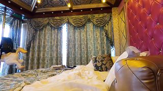 【今日推荐】约操大三舞蹈系S漂亮女友宾馆打炮 第一炮 来不及脱校服无套插入怒操口爆 高清720P原版无水印