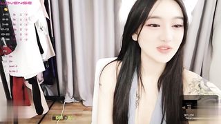 【69堂午夜视频】百万粉丝为了火箭用奶比心扣穴裸聊