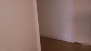 【69堂午夜视频】身材丰满邻居美女因为忘了带房间钥匙进门求帮忙时被小哥无套内射了