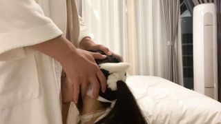 【69堂午夜视频】与母狗肉便器的床上第一视角做爱
